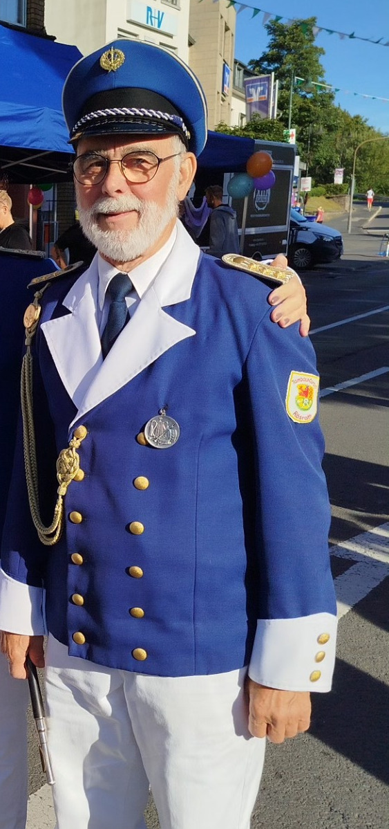 conductor portrait orchestra